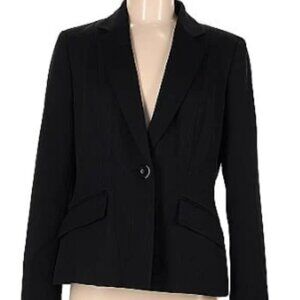 Jones Wear Essentials Size 8 Black Blazer